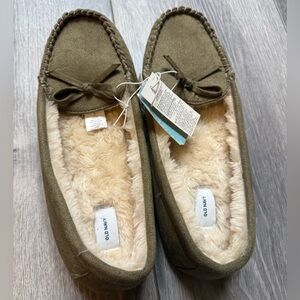 NWT olive green moccasins